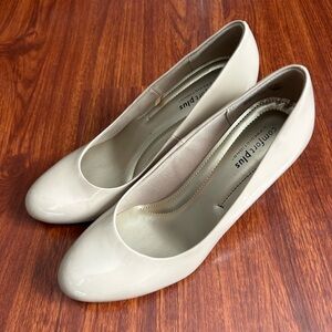 Comfort Plus by Predictions Women's Janine Round Toe Pump Nude Women’s 8.5